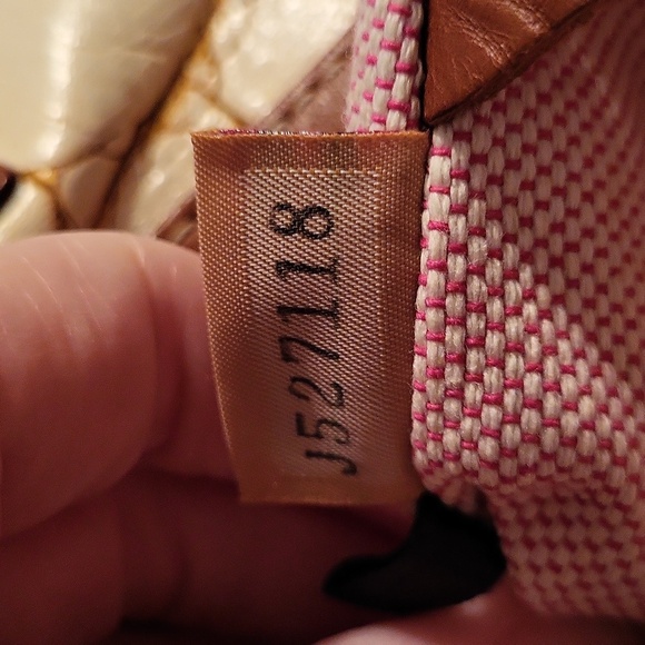 Dooney & Bourke Vintage Croc-Embossed Leather Shoulder Bag, 12×9×5.5 - Picture 15 of 15